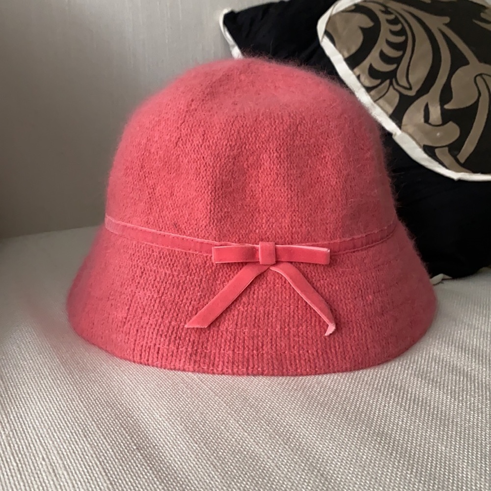 Soft pink rabbit hair bucket hat Gap